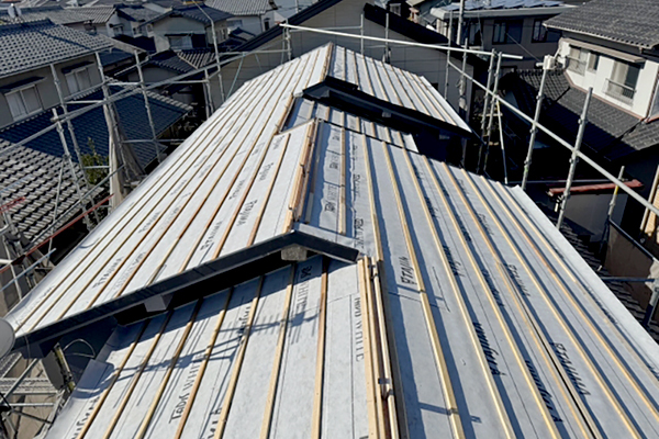 屋根葺き替え